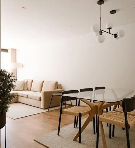 Souto Village - By Rowdhouses - Private Pool & Lemon Farm Villa *