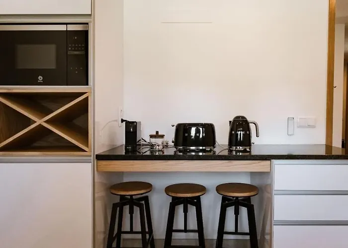 Souto Village - By Rowdhouses - Private Pool & Lemon Farm Pacos de Gaiolo